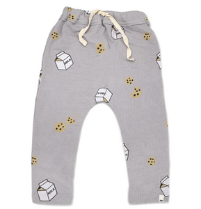 oh baby! Brooklyn Jogger with Milk & Cookies Print - Pale Gray
