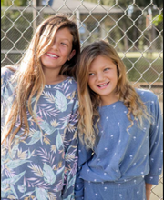 Load image into Gallery viewer, Island Hacci Pullover - Charcoal