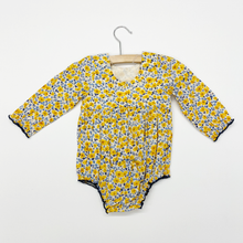 Load image into Gallery viewer, Baby Amma Bubble - Golden Ditsy Floral