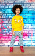 Load image into Gallery viewer, Peanuts Graphic Tee - Gold